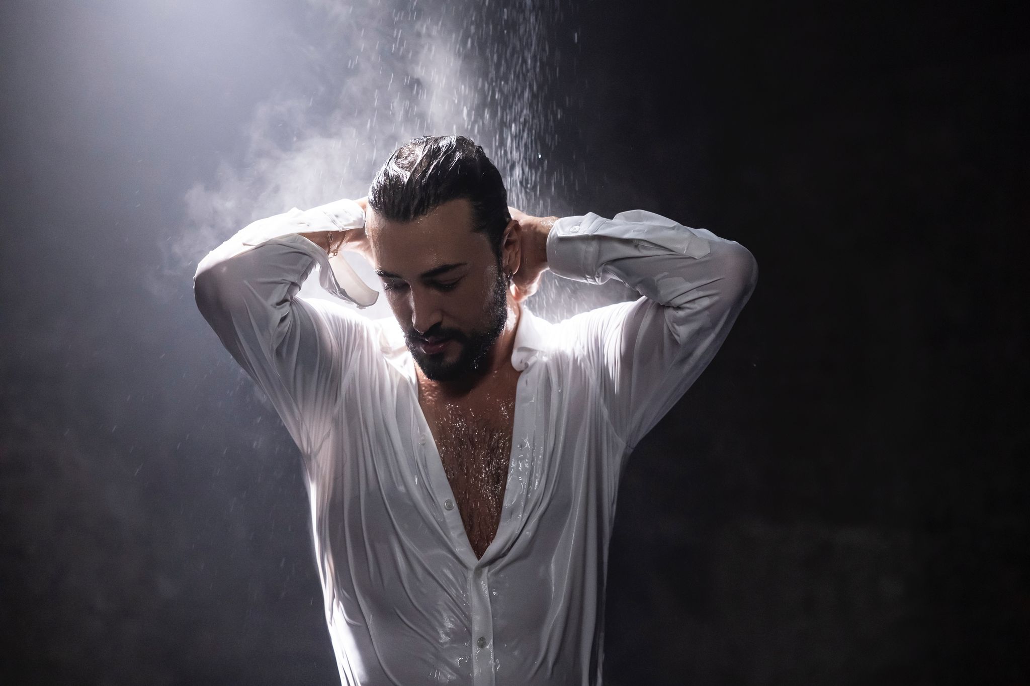 Yakışıklı Şarkıcı Fıratcan’dan Duygulara Dokunan Yeni Cover: “Dokun Bana” Yayında !!!