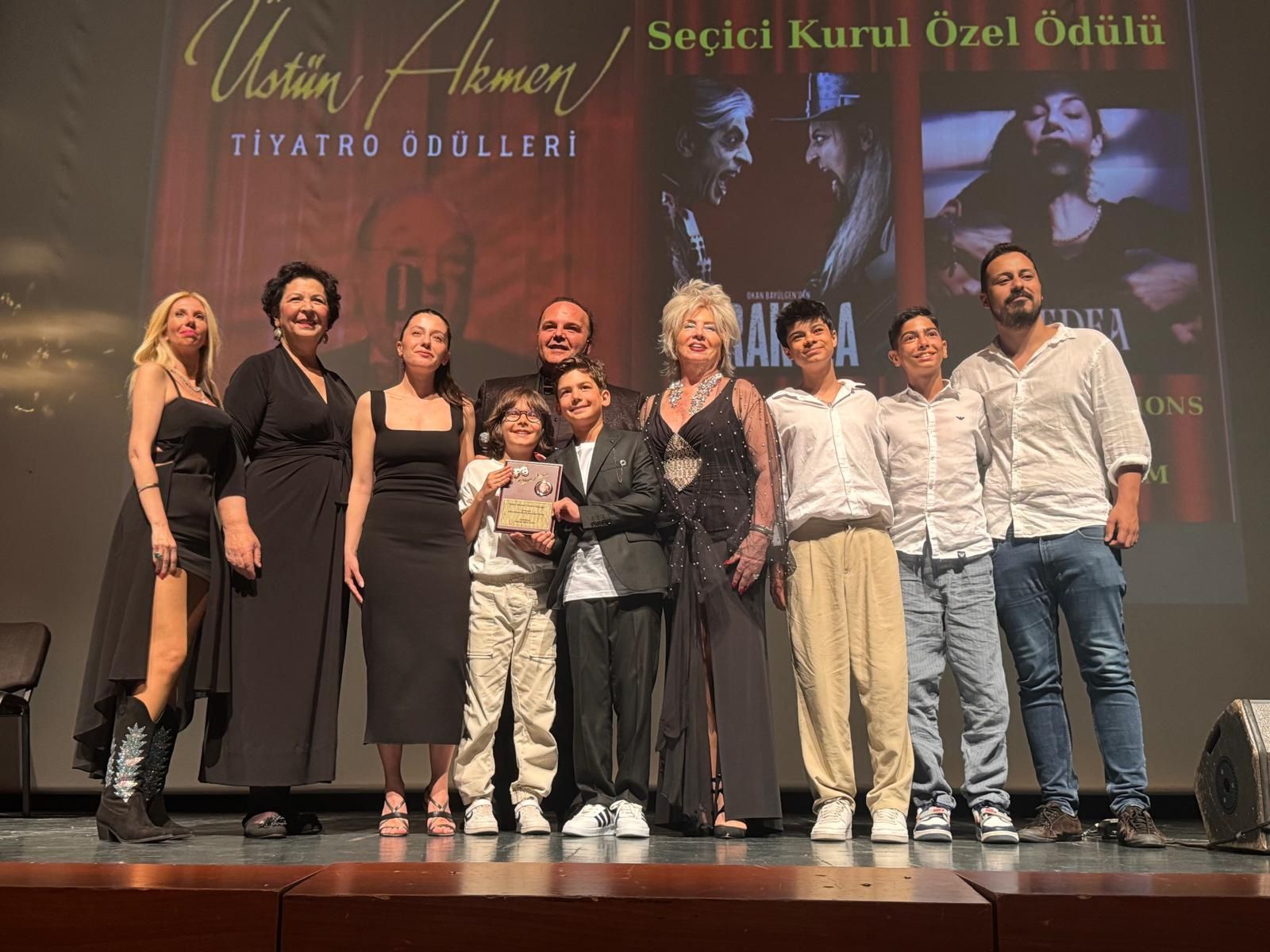 2024-2025 9.ÜSTÜN AKMEN TİYATRO ÖDÜLLERİ CADDEBOSTAN KÜLTÜR MERKEZİNDE AÇIKLANDI…
