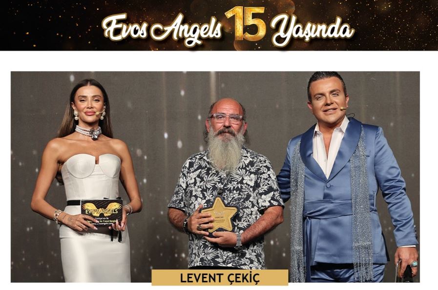DİJİTAL DÜNYANIN ENLERİ PLAKETLERİYLE BULUŞTU…