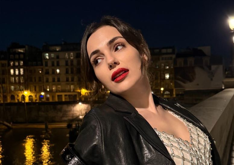 PARİS’TE BİR GÜZEL