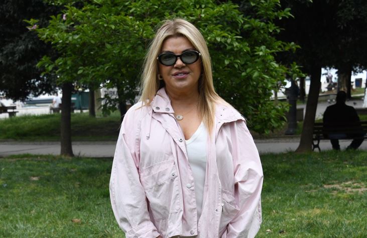 Elif Karlı önceki gün Bebekte görüntülendi.