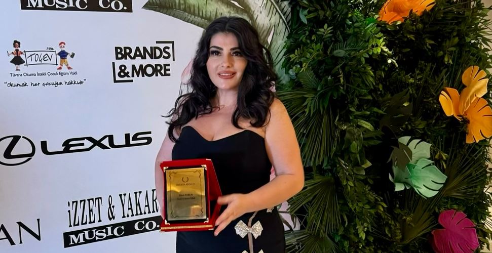 Ebru Torun’a Çifte Sürpriz