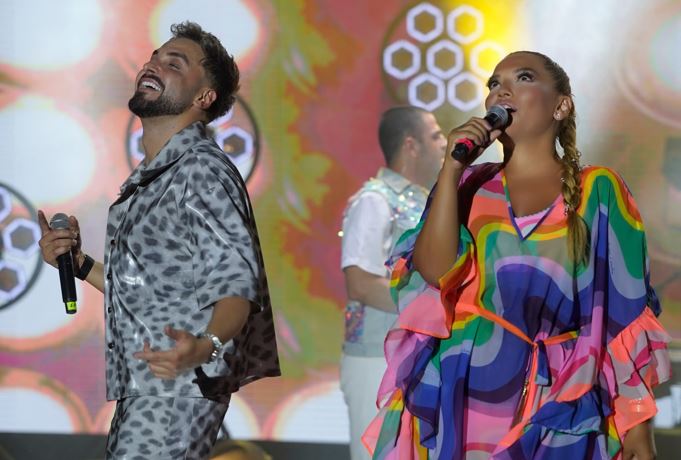 Demet Akalın, Sefo ve LVBEL C5 Bodrum’u Salladı